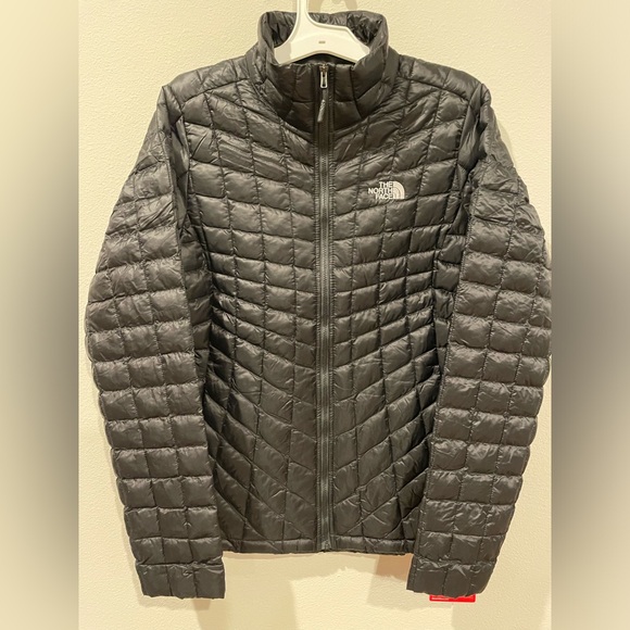 NWT The North Face Women THERMOBALL ECO Quilted jacket Black Size M - Picture 1 of 10